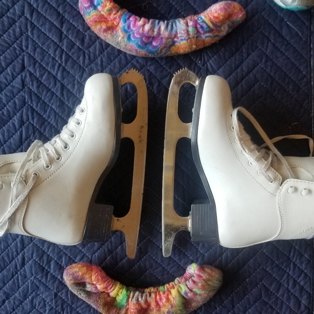 Ice skates soft skates- size 5